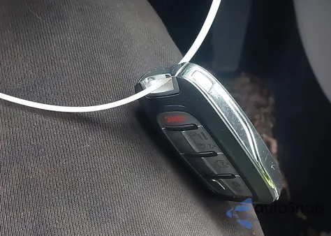 2023 Chrysler Pacifica Hybrid Touring L z USA, uszkodzony, nr VIN 2C4RC1L77PR588847